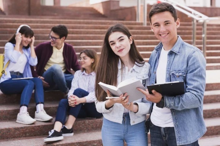 escola secundaria na italia